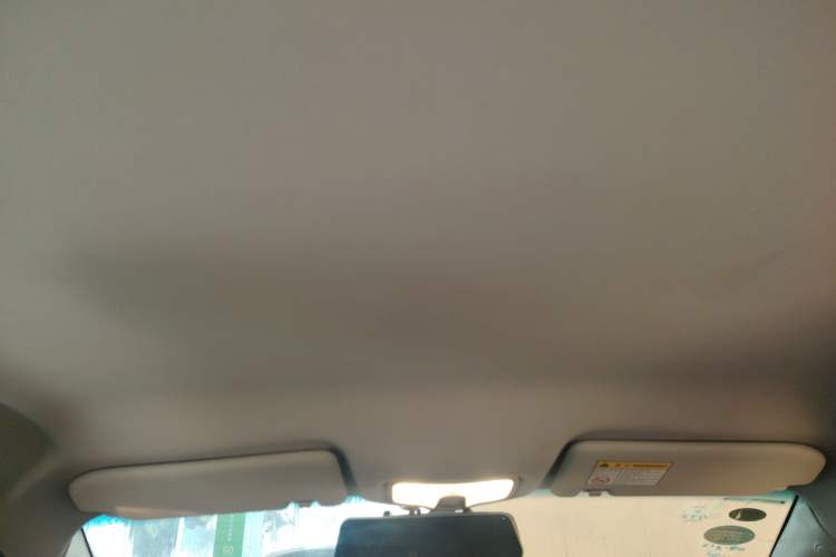 Used Roewe 360 2016 1.5L Automatic Smart Screen Version
