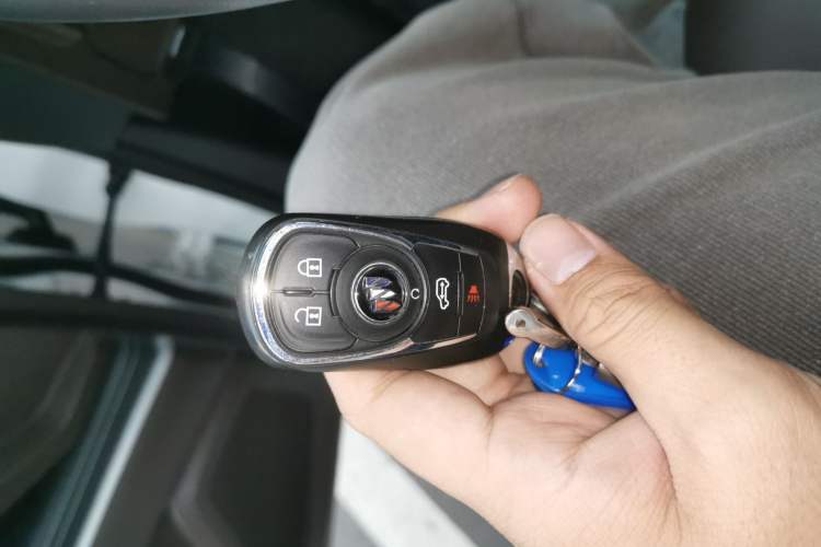 Used Buick GL8 2022 Land Business Class 652T Luxury Model
