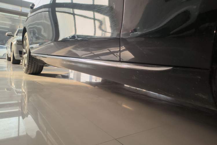 Used Mercedes-Benz E-Class 2017 E 300 L Luxury Model
