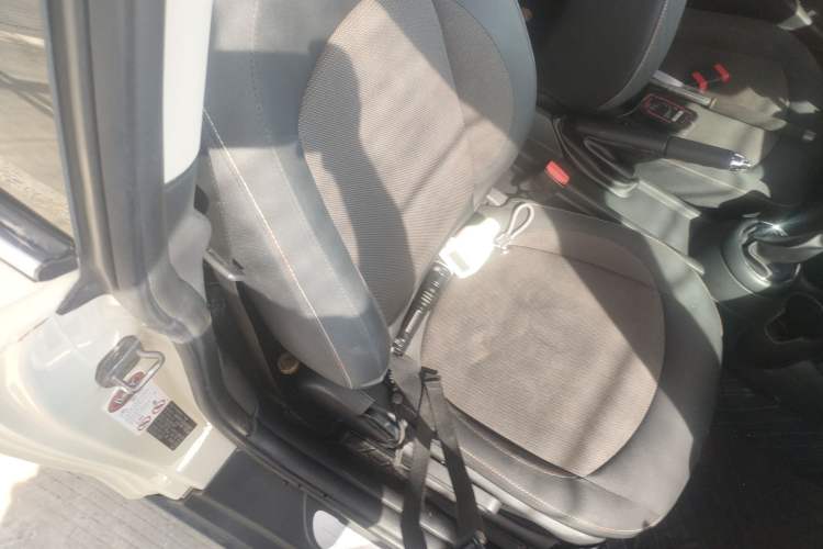 Used  MINI 2014 1.2T ONE
