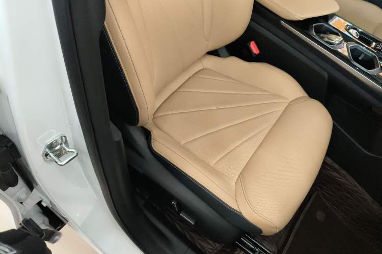 Used Geely Auto FX11 2023 1.5TD DCT Prestige Edition