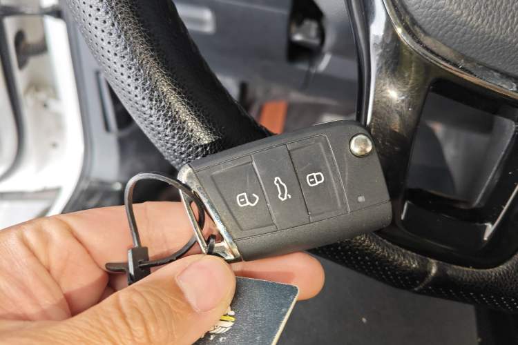 Used Volkswagen Tiguan L 2021 330TSI Automatic Two-Wheel Drive Smart Edition
