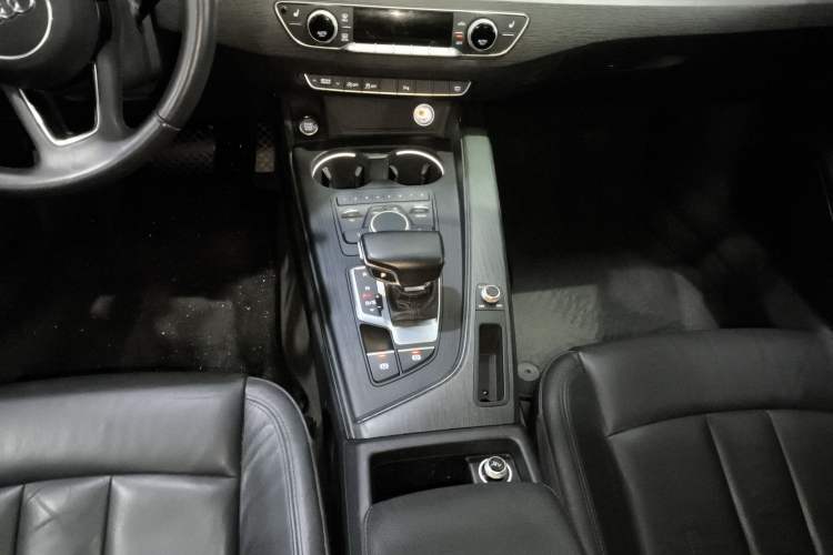 Used Audi A4L 2017 40 TFSI Style Edition
