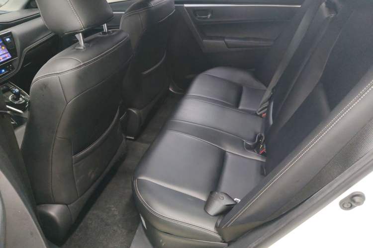 Used Toyota Corolla Hybrid E+ 2019 1.8L E-CVT Leading Edition
