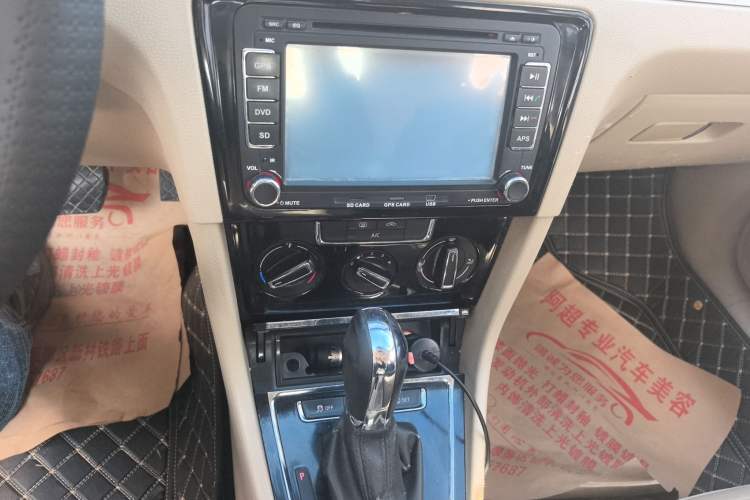 Used Volkswagen Bora 2014 1.6L Automatic Comfort Model
