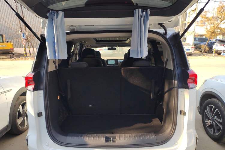 Used SAIC MAXUS G50 2019 1.5T First Edition Automatic Luxury Version 6 Seats
