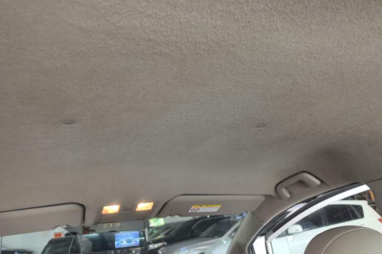 Used Toyota Verso 2014 Starlight 180E CVT Elite Edition
