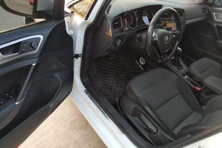 Used Volkswagen Golf 2018 1.6L Automatic Comfort Model