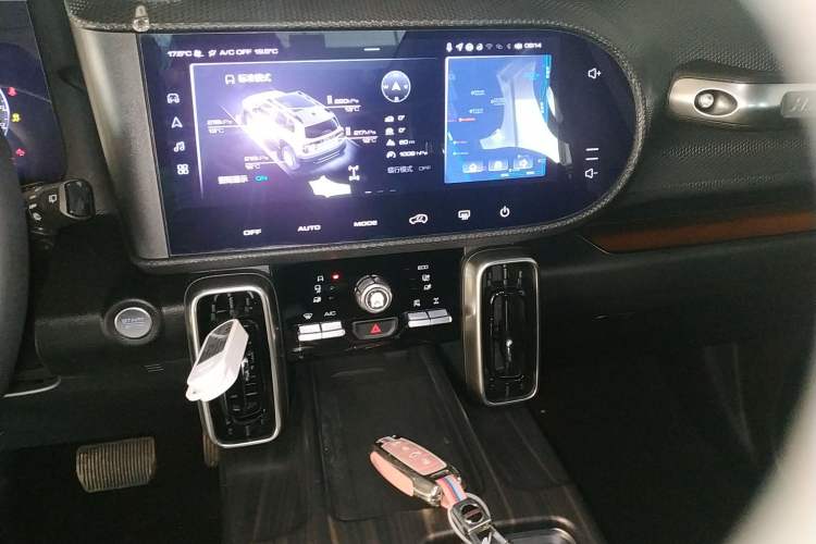 Used Haval DARGO 2021 Revised Version 2.0T DCT Four-Wheel Drive "Hao Tian Que" Edition
