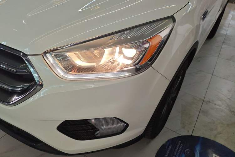 Used Ford Kuga 2019 EcoBoost 180 Two-Wheel-Drive Platinum Edition China VI Standard
