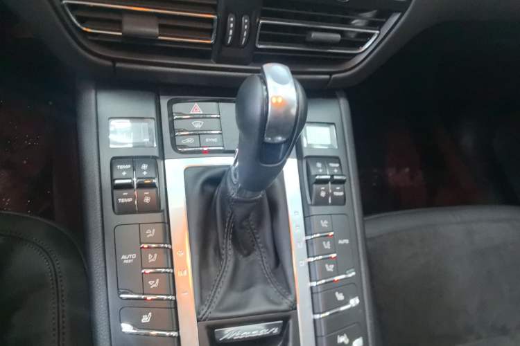 Used Porsche Macan 2021 Macan 2.0T
