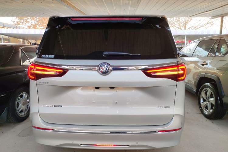 Used Buick GL8 2021 ES Land Cruiser 653T Luxury Edition
