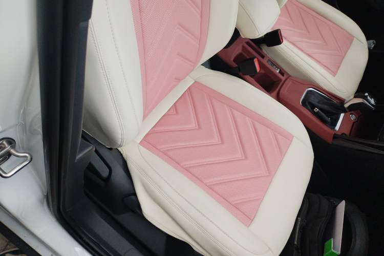 Used Volkswagen T-ROC 2025 300TSI DSG Two-Wheel Drive Chen Guang Edition