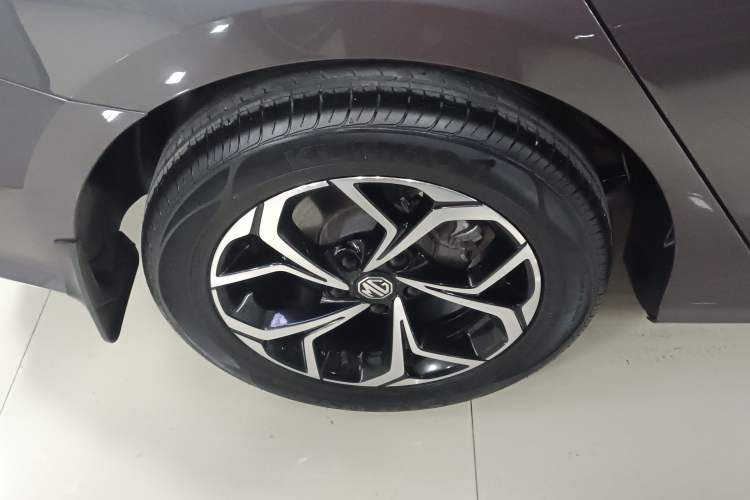 Used MG 5 2023 180 DVVT CVT Fashion Edition
