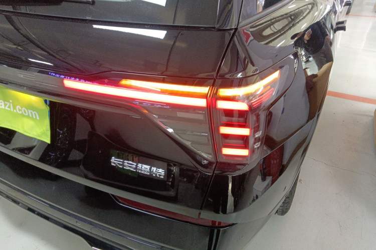 Used Ford Edge 2023 Edge L 2.0T EcoBoost E-Hybrid Four-Wheel Drive Seven-Seat Supreme Model