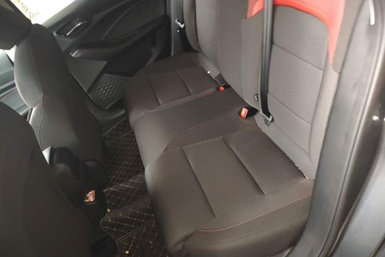 Used MG 5 2023 Facelift Model 180DVVT Manual Fashion Edition
