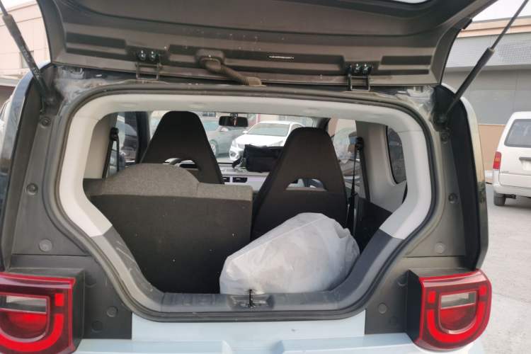 Used Chery QQ Ice Cream 2022 170km Sundae Phosphate Lithium-Ion
