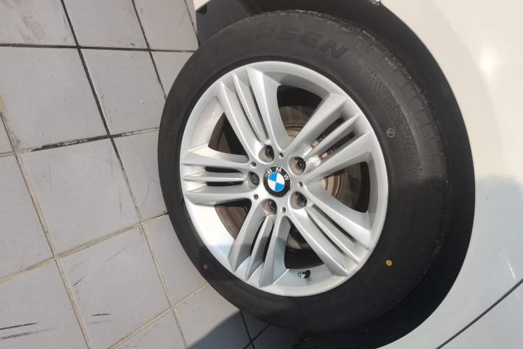Used BMW 3 Series 2016 320Li Fashion Model
