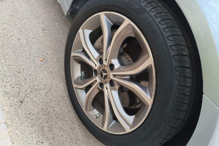 Used Mercedes-Benz E-Class 2021 Restyled E 300 L Sporty and Stylish Edition
