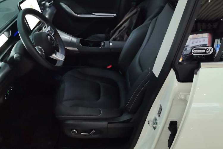 Used  #1 2024 Dynamic Standard Edition
