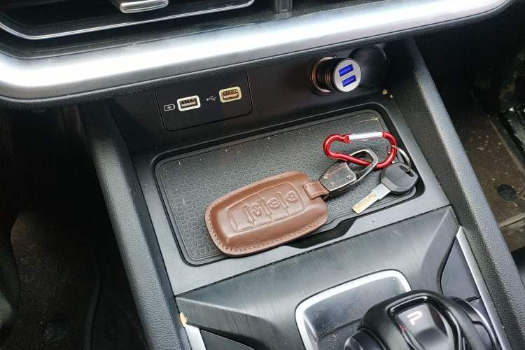 Used Great Wall Poer 2023 2.0T Commercial Version Automatic Diesel 4x4 Elite Long-Box GW4D20M
