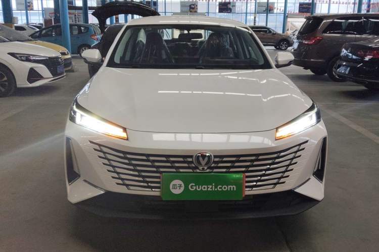 Used Changan Eado PHEV 2025 Smart New Blue Whale 145KM High-Energy Edition