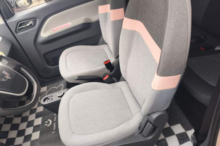 Used Wuling Hongguang MINIEV 2022 Macaron Premium Model – Lithium Iron Phosphate
