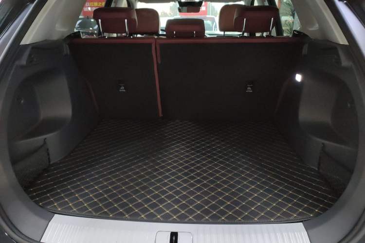 Used Hongqi HS5 2025 2.0T Two-Wheel Drive Flagship Pro Edition