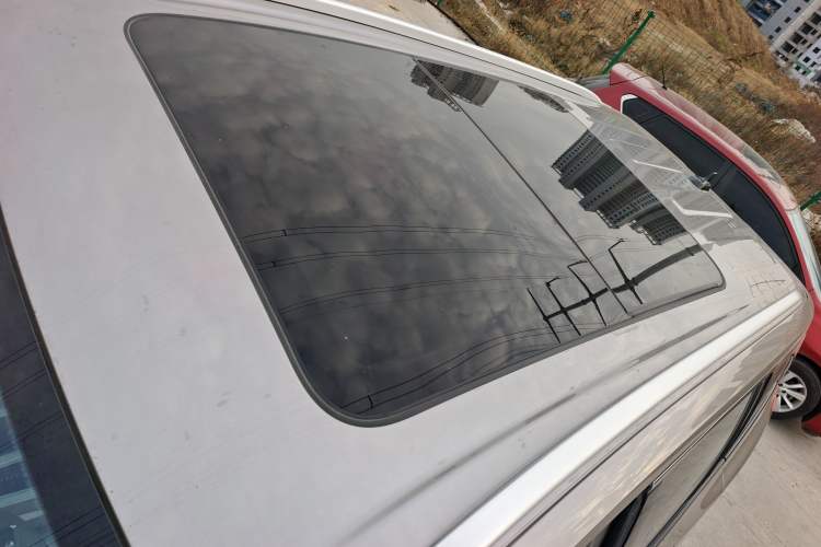 Used Roewe RX9 2023 2.0T Two-Wheel Drive Enjoyment Version
