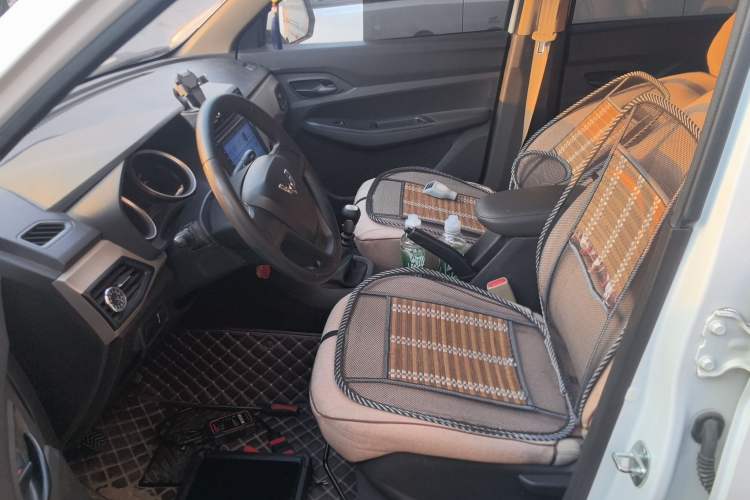 Used Wuling Hongguang 2019 1.5L S Standard Version China VI LAR