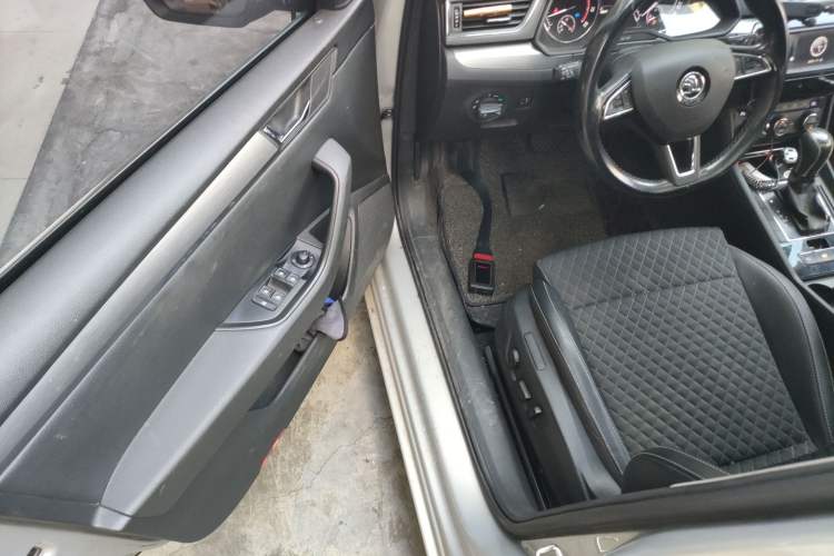 Used Skoda Superb 2016 TSI280 DSG Innovation Edition
