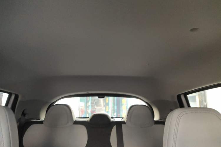 Used Geometry E Firefly 2024 301km Flowing Light
