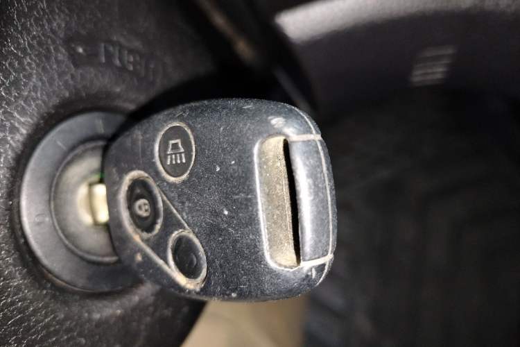 Used Haval H6 2013 Upgraded Model 2.4L Automatic Two-Wheel Drive Elite Version
