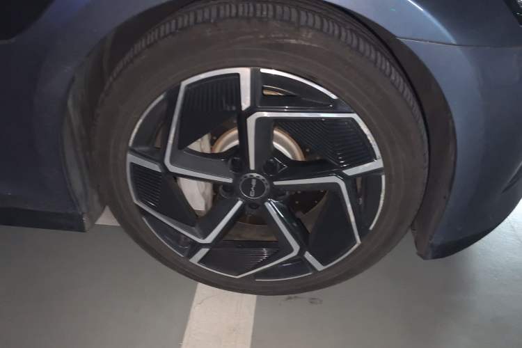 Used BYD Seal 2022 700 km Long-Range Rear-Wheel-Drive Version
