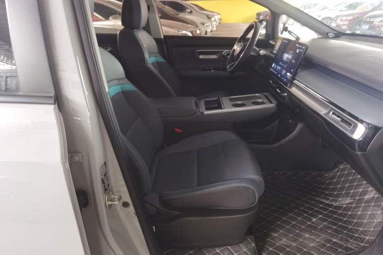 Used AION Y 2022 Plus 70 Smart Edition
