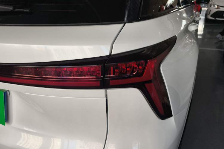 Used Changan CS75 PLUS 2024 3rd Generation Champion Edition 1.5T Intelligent Drive Dynamic Model
