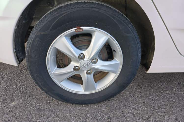 Used Hyundai Verna Ray 2014 1.4L Automatic GLX