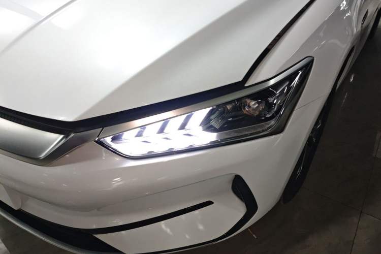 Used BYD Qin PLUS 2021 EV 400KM Leading Comfort Edition
