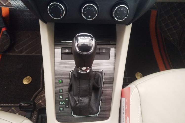 Used Skoda Octavia 2015 1.6L Automatic Yijun Edition