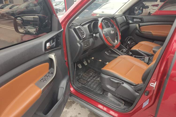 Used Oshan CX70 2016 1.6L manual luxury version