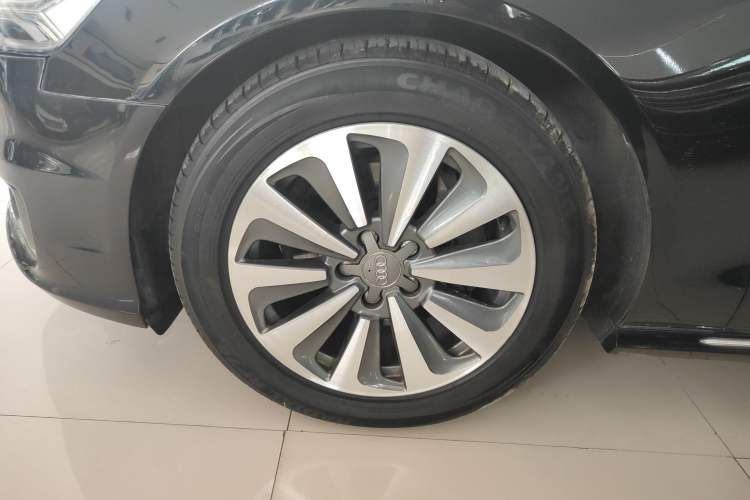 Used Audi A6L 2017 30 FSI Comfort Model
