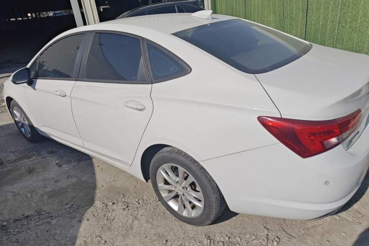 Used Buick Verano 2018 Sedan 20T Dual-Clutch Leading Model