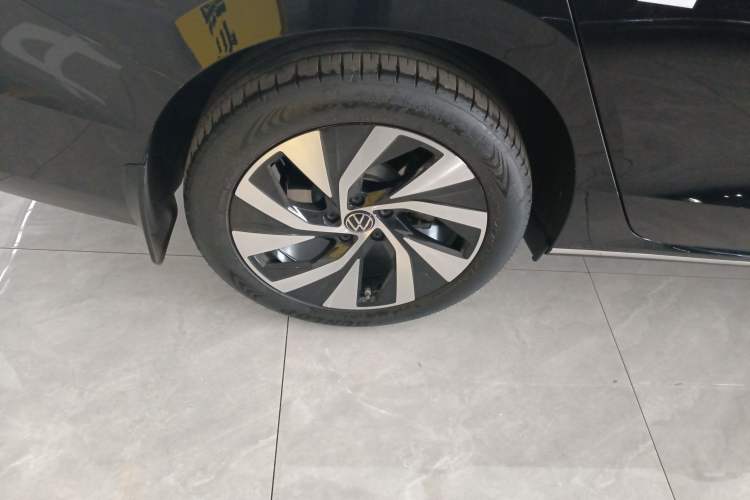 Used Volkswagen Passat 2025 Pro 380TSI Dragon Glory Edition