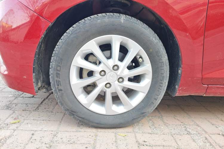 Used Hyundai Verna 2016 1.4L Manual Cool Edition GLS
