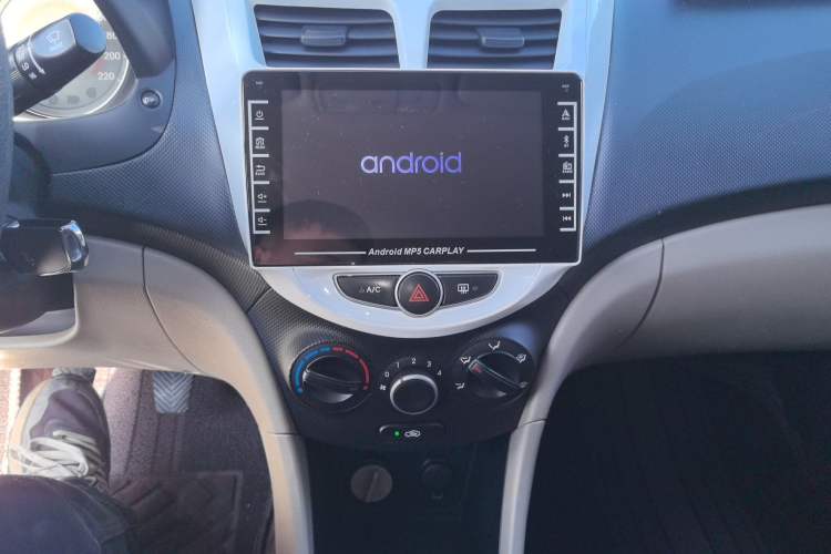 Used Hyundai Verna 2014 1.4L Manual Smart GLS Trim
