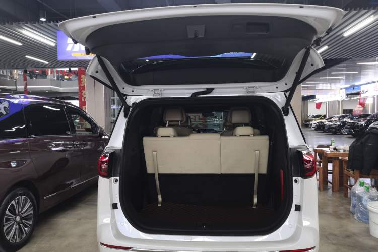 Used Buick GL8 2022 ES Land Cruiser 653T Luxury Model