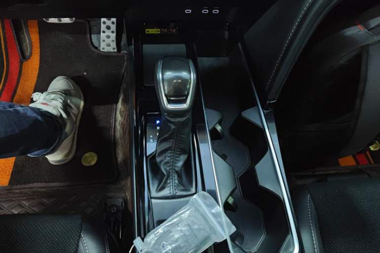 Used Toyota Camry 2024 Dual-Motor 2.0 HXS Sport Plus Edition