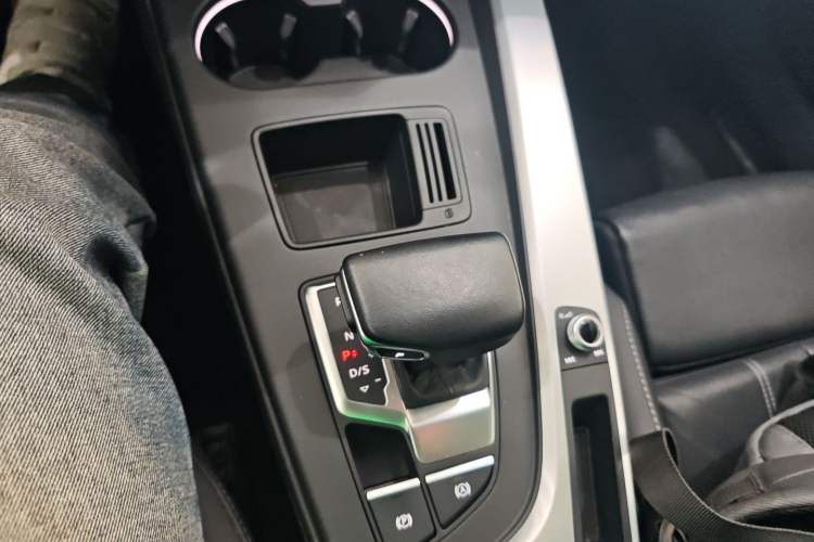 Used Audi A4L 2023 40 TFSI Fashion Dynamic Model