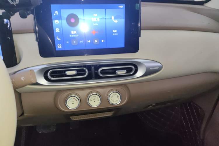 Used Wuling Hongguang MINIEV 2024 3rd Generation 215km Youth Edition
