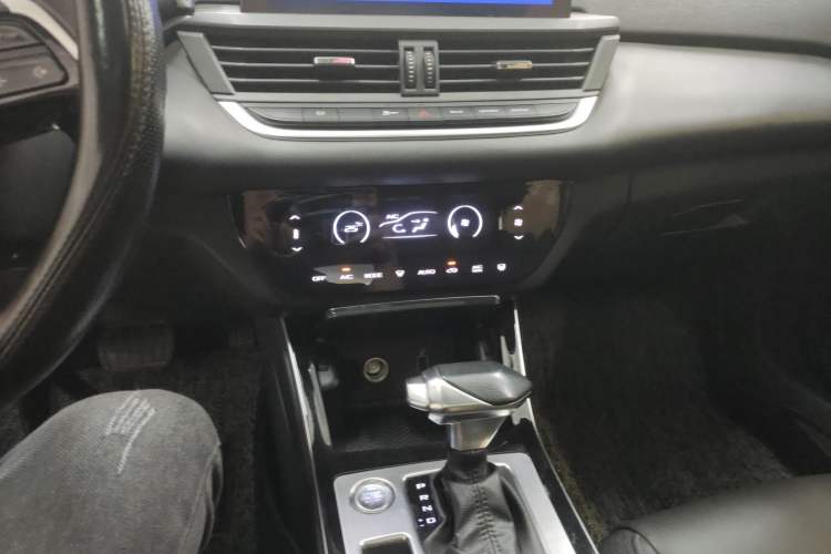 Used Dongfeng Aeolus Yixuan 2020 230T Automatic Advanced Edition